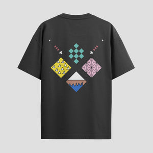 Playera urbana de anime y gaming ExtraLife MX, corte Standard Fit unisex ligero y transpirable en color Deep Black y Pure White, ropa de uso diario para gym y casual.